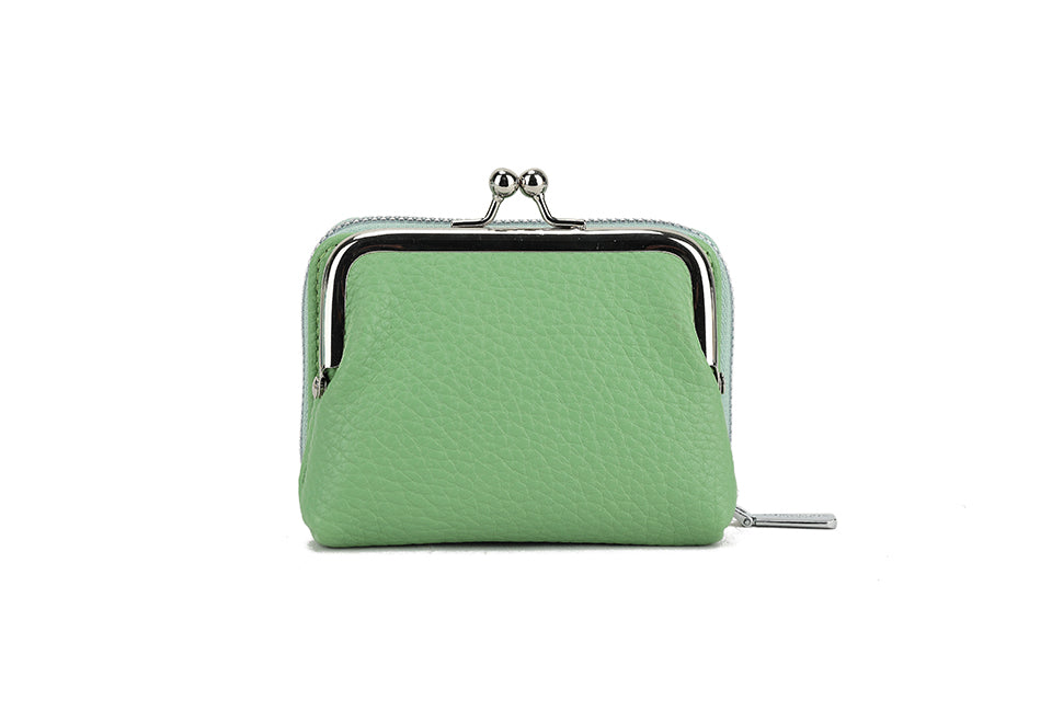 The Timeless Appeal of Women's Purses
